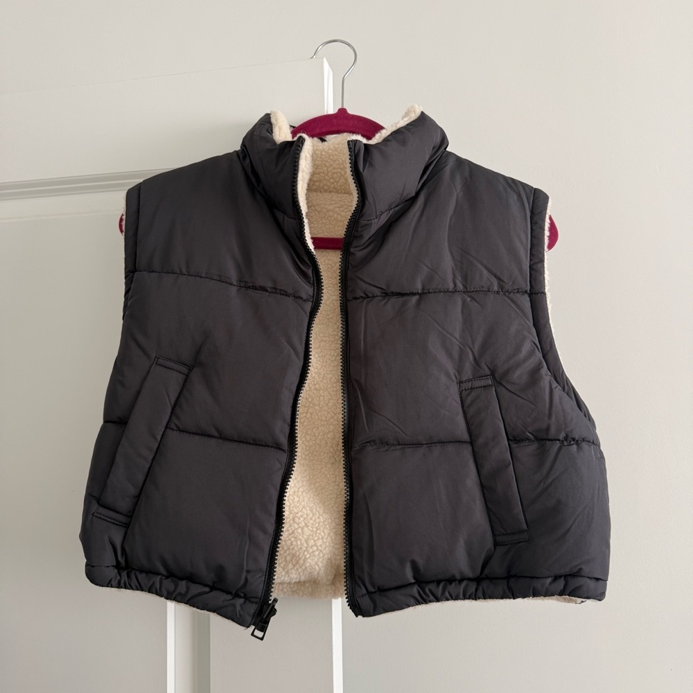 Carly Jean Los Angeles Reversible Sherpa Vest